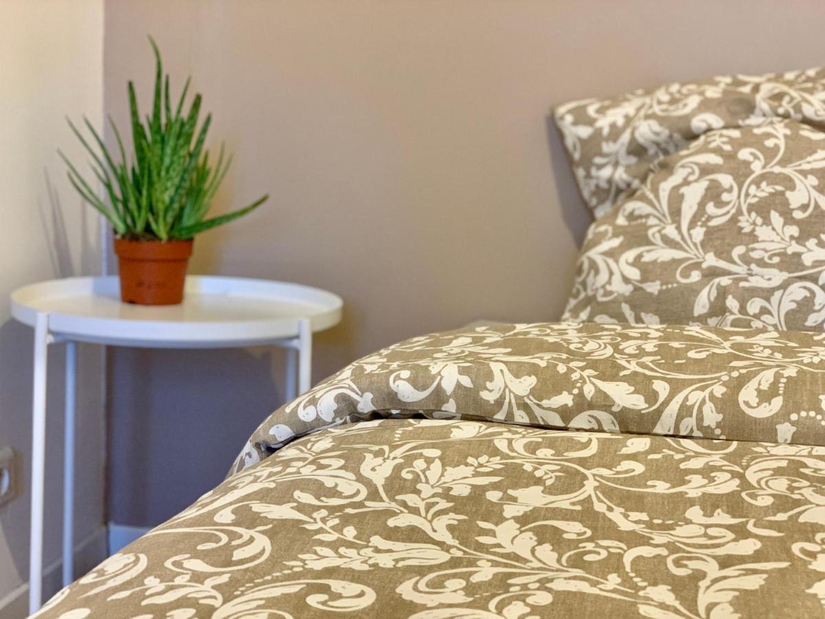 Superbe Appartement Avec Parking Gratuit Sur Place Сен Дени Екстериор снимка